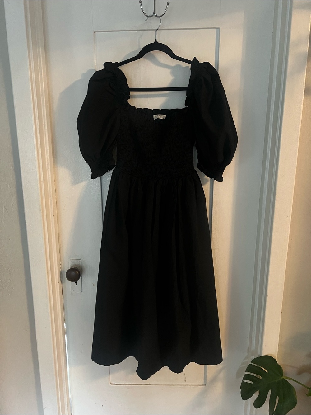 house of cb Black Silvana smocked puff sleeve dress. Puff Size MEDIUM.